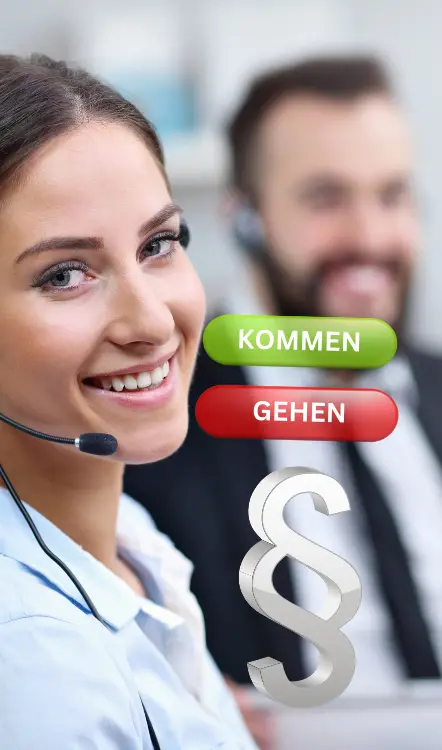 Geöffnete Gesetzesakte auf einem Schreibtisch mit Stift