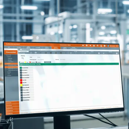 HRTime Webclient für Stundenerfassung auf PC-Monitor