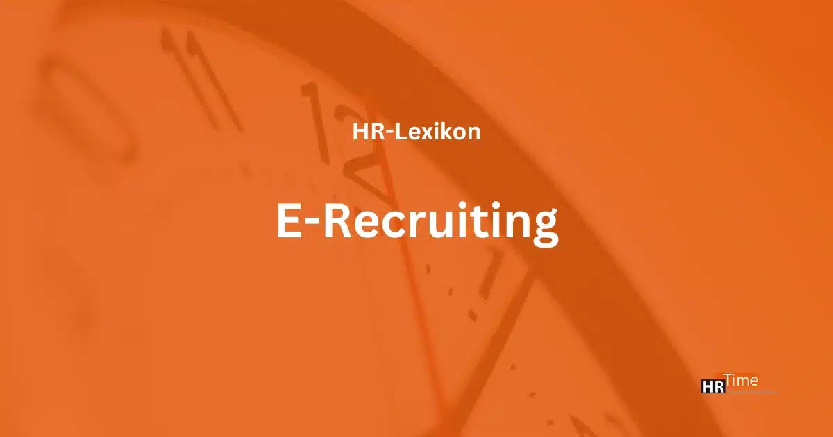 E-Recruiting: HR-Managerin nutzt Bewerbermanagement-Software